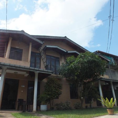 Hillsview Rest & Guest House Matale Exteriér fotografie